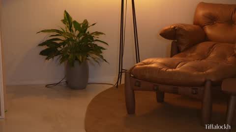 Tifa online show from March 7, 2025, 9:06 pm