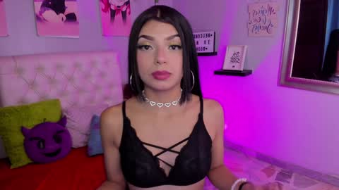 Snapshot of tifanny__thomson chatting on December 6, 2024, 1:22 pm Tiff online show from December 6, 2024, 1:22 pm