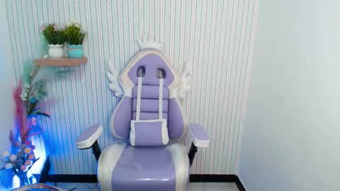 Snapshot of tifanny__thomson chatting on October 14, 2025, 12:50 pm Tiff online show from October 14, 2025, 12:50 pm