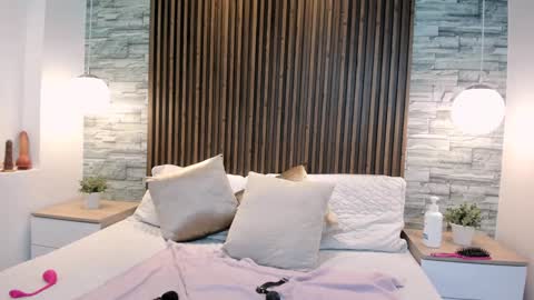 Tiff3 online show from January 19, 2025, 4:54 am