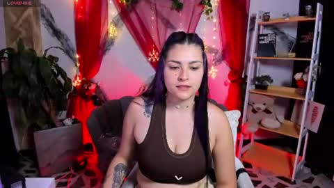 Snapshot of tifanywhite1_ chatting on June 16, 2026, 4:04 am online show from June 16, 2026, 4:04 am