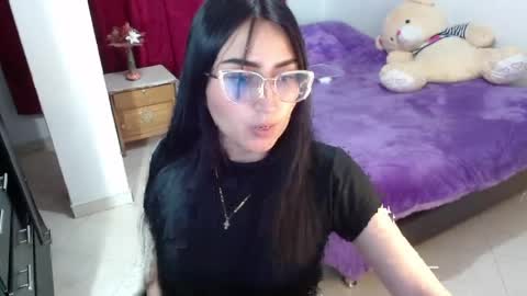 Snapshot of tiffani_williams chatting on April 14, 2026, 1:00 am tifany online show from April 14, 2026, 1:00 am