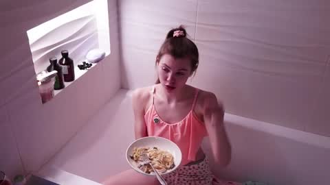 Im here on Fridays Saturdays Sundays  online show from March 5, 2026, 8:16 pm