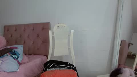 Snapshot of tiffany_beauty18 chatting on March 9, 2025, 9:03 pm Tifanny online show from March 9, 2025, 9:03 pm