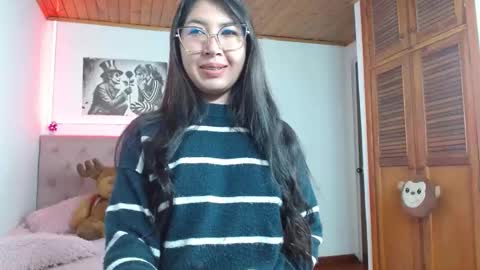 Snapshot of tiffany_beauty18 chatting on October 10, 2025, 1:43 pm Tifanny online show from October 10, 2025, 1:43 pm