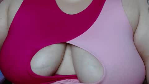 dont forget ask for custom vids  online show from December 10, 2024, 9:55 am