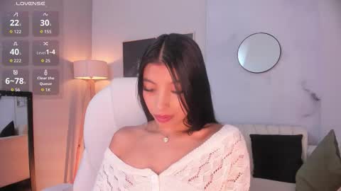 tiffany_low online show from January 18, 2026, 2:21 pm