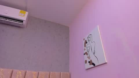 tiffany_mendez online show from May 25, 2026, 12:00 pm