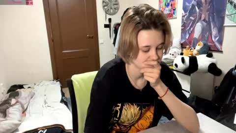 Snapshot of tiffanydziewanowski chatting on April 29, 2026, 2:10 pm Tiffany online show from April 29, 2026, 2:10 pm