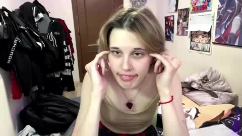 Snapshot of tiffanydziewanowski chatting on May 10, 2026, 12:10 pm Tiffany online show from May 10, 2026, 12:10 pm