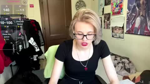 Snapshot of tiffanydziewanowski chatting on May 24, 2026, 10:53 am Tiffany online show from May 24, 2026, 10:53 am