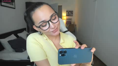 Snapshot of tiffanyflynn chatting on December 23, 2024, 8:14 pm Tiffany online show from December 23, 2024, 8:14 pm