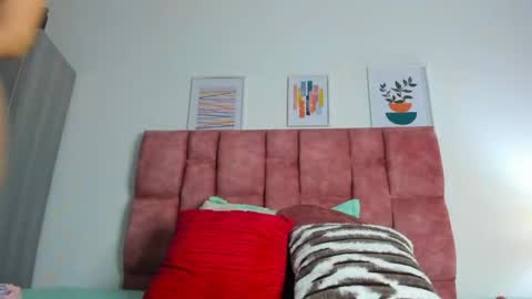 Snapshot of tiffanyfox_1 chatting on May 1, 2026, 9:03 am Tifanny Fox online show from May 1, 2026, 9:03 am