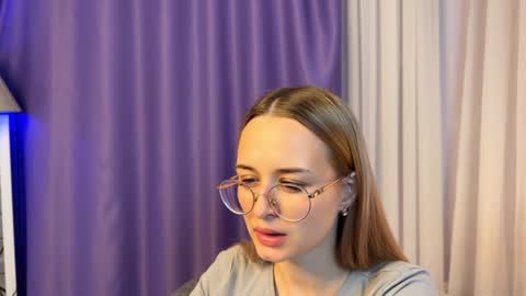 Snapshot of tiffanyhunt chatting on January 6, 2025, 2:14 pm Tiffany online show from January 6, 2025, 2:14 pm