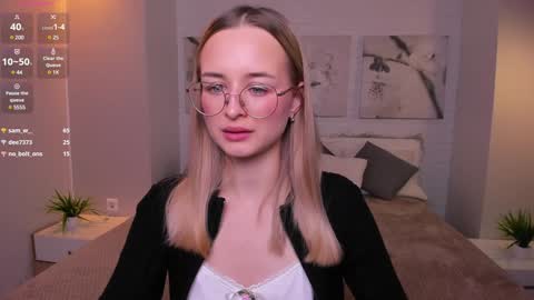Snapshot of tiffanyhunt chatting on February 3, 2025, 2:02 pm Tiffany online show from February 3, 2025, 2:02 pm