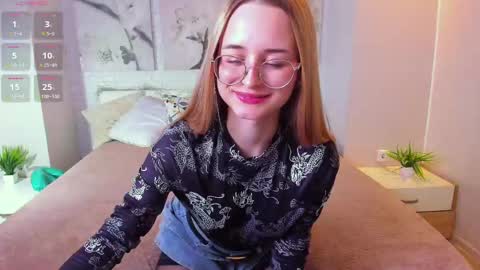 Snapshot of tiffanyhunt chatting on February 20, 2025, 2:35 pm Tiffany online show from February 20, 2025, 2:35 pm