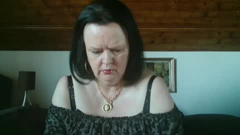 TiffanyMature online show from September 27, 2025, 9:36 am