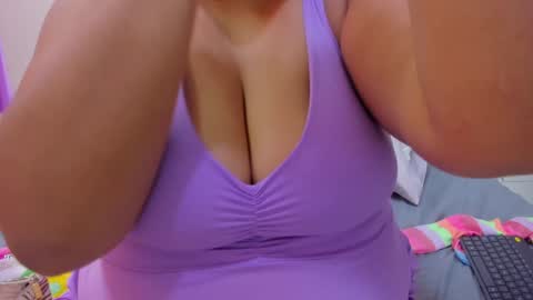 Tiffany Miller online show from December 21, 2024, 1:53 pm