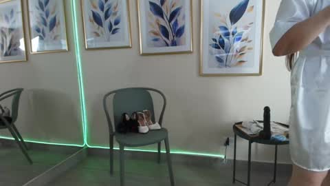 tiffanystorms_ls online show from September 29, 2025, 12:54 pm