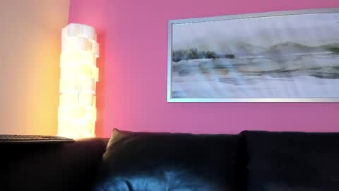 Snapshot of tiffanysuarez_ chatting on April 11, 2026, 9:52 pm Stefany Suarez online show from April 11, 2026, 9:52 pm