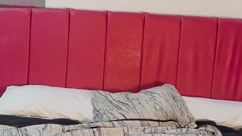 Nia Rossy online show from March 20, 2026, 4:01 pm