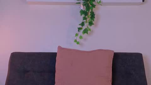 Tiffany  online show from March 4, 2026, 8:04 pm