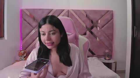 Snapshot of tigerbaby_ chatting on June 19, 2026, 4:22 pm Ana online show from June 19, 2026, 4:22 pm