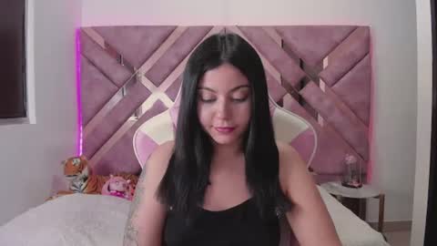 Snapshot of tigerbaby_ chatting on July 9, 2026, 9:19 pm Ana online show from July 9, 2026, 9:19 pm