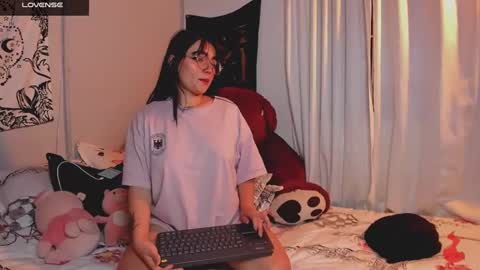 Snapshot of tigerlily__1 chatting on December 6, 2024, 11:57 pm Lilith online show from December 6, 2024, 11:57 pm