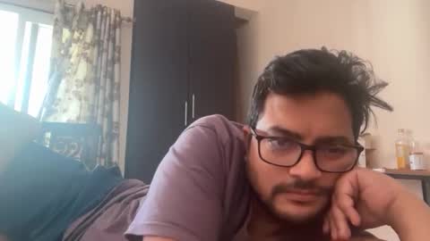 tigertinku online show from November 9, 2025, 7:39 am