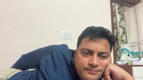 tigertinku online show from November 16, 2025, 5:07 pm