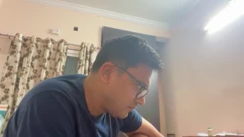 tigertinku online show from November 17, 2025, 6:03 pm