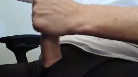 Snapshot of tightfitt chatting on April 30, 2026, 7:31 pm tightfitt online show from April 30, 2026, 7:31 pm