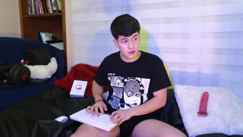 Snapshot of tightncuteass chatting on April 28, 2026, 2:27 am Camilo online show from April 28, 2026, 2:27 am