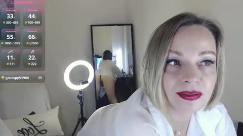 Snapshot of tilly_eliot chatting on March 10, 2025, 8:45 pm Tilly online show from March 10, 2025, 8:45 pm
