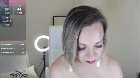 Snapshot of tilly_eliot chatting on March 11, 2025, 9:37 pm Tilly online show from March 11, 2025, 9:37 pm