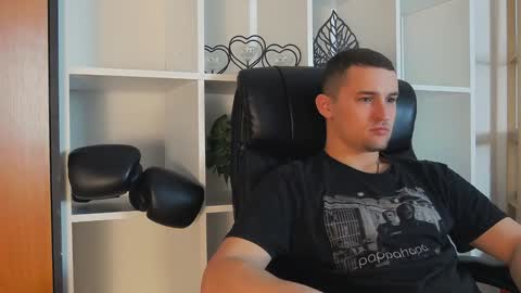 Snapshot of tim_mart chatting on January 30, 2025, 8:11 am ask me online show from January 30, 2025, 8:11 am