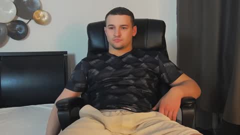 Snapshot of tim_mart chatting on February 1, 2025, 7:36 am ask me online show from February 1, 2025, 7:36 am