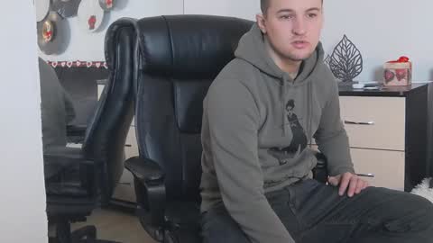 Snapshot of tim_mart chatting on February 8, 2025, 2:16 pm ask me online show from February 8, 2025, 2:16 pm