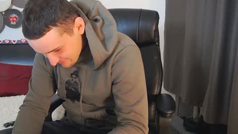 Snapshot of tim_mart chatting on February 8, 2025, 5:18 pm ask me online show from February 8, 2025, 5:18 pm