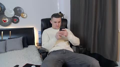 Snapshot of tim_mart chatting on February 21, 2025, 7:45 am ask me online show from February 21, 2025, 7:45 am