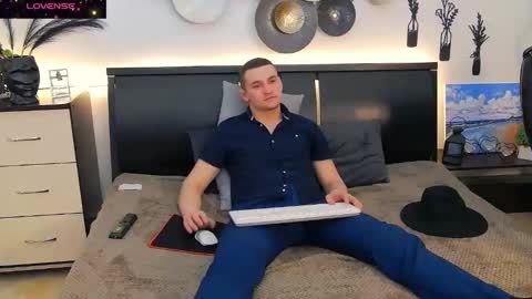 Snapshot of tim_mart chatting on March 2, 2025, 4:21 pm ask me online show from March 2, 2025, 4:21 pm