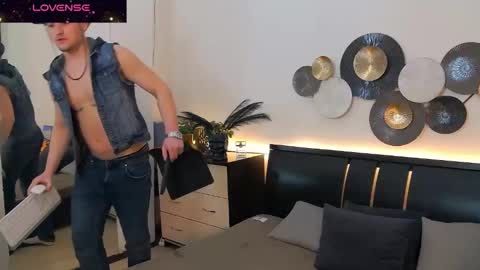 Snapshot of tim_mart chatting on March 5, 2025, 6:01 pm ask me online show from March 5, 2025, 6:01 pm