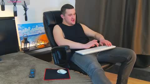 Snapshot of tim_mart chatting on March 9, 2025, 1:59 pm ask me online show from March 9, 2025, 1:59 pm