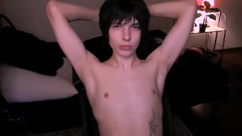 timi_moon online show from November 7, 2025, 9:26 pm