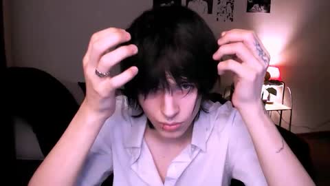 timi_moon online show from November 17, 2025, 8:03 pm