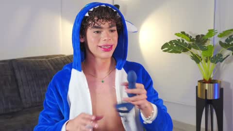 timmyshy online show from February 26, 2025, 12:27 am