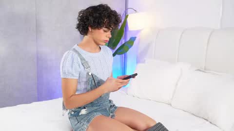Snapshot of timmyshy chatting on June 5, 2026, 5:14 am timmyshy online show from June 5, 2026, 5:14 am