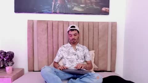 Evans  online show from December 19, 2025, 4:08 am