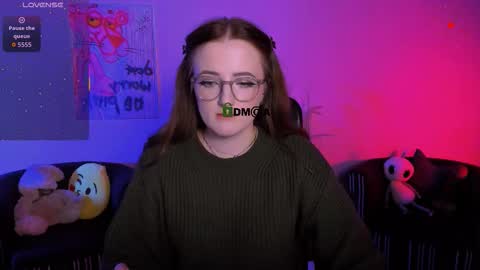 tina_blade_ online show from January 9, 2026, 9:49 pm